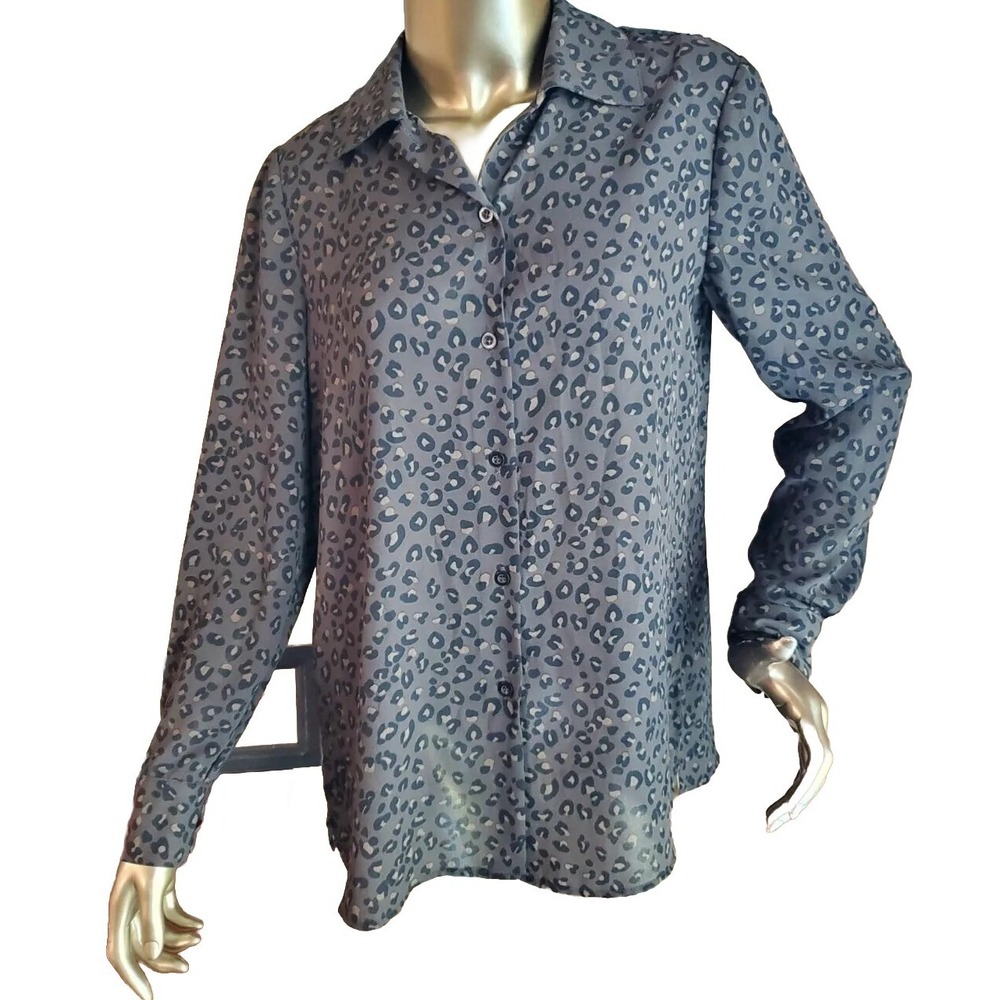 Chelsea Theodore Animal Print,‎ Longsleeve, Sheer, Size small Button Down Top